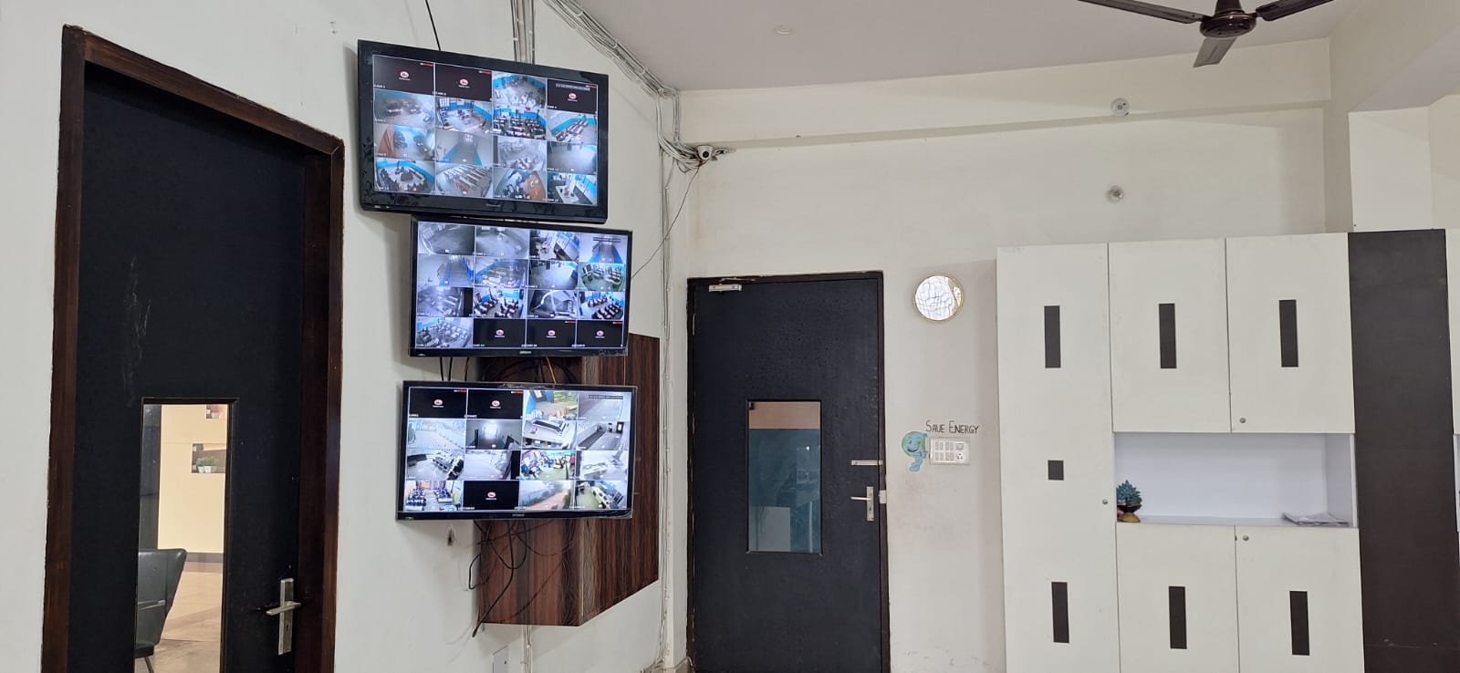 WhatsApp Image 2025-12-11 at 09.23.37 (1)